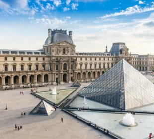 Foto: Louvre, Pinterest