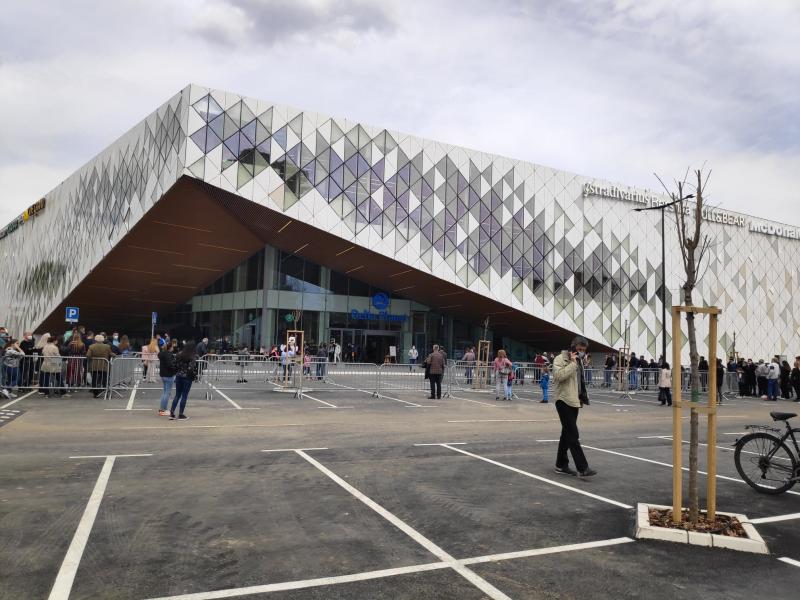 Otvaranje najnovijeg tržnog centra u Nišu -"Delta planeta"; foto: T. T.