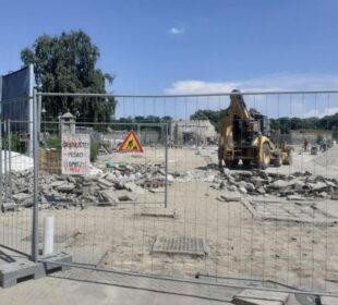Radovi na trgu, podsećaju opozicionari, počeli pre 2 godine 29. juna; foto: JV/T. R.