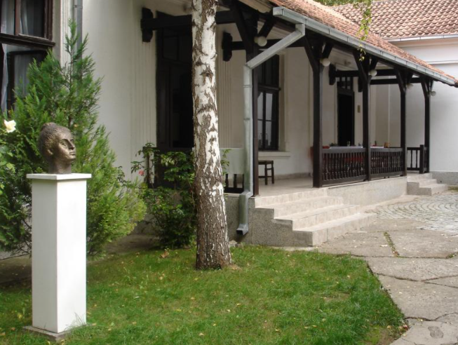 Promocija knjige održaće se u dvorištu zgrade Likovne kolonije; foto: GSLU