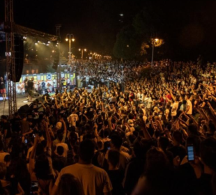 Ove godine zbog epidemioloških mera festival prebačen na Letnju pozornicu; Foto: KOM 018