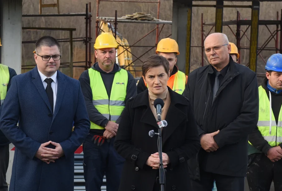 Preuzeto sa izvora: FOTO: VLADA REPUBLIKE SRBIJE/ PEĐA VUČKOVIĆ / TANJUG/AP