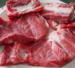 Preuzeto sa izvora: Nije imao papire za meso koje je prevozio; Ilustracija; foto: flickr/larryjh1234