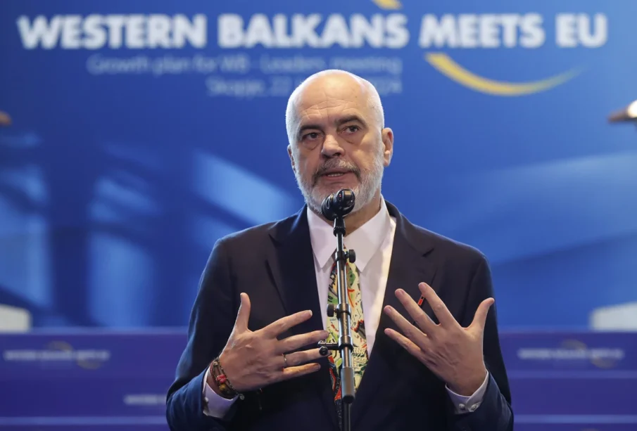 Preuzeto sa izvora: FOTO: BORIS GRDANOSKI / TANJUG/AP