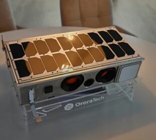Nanosateliti za gašenje požara - AP Photo