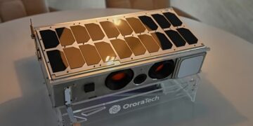 Nanosateliti za gašenje požara - AP Photo